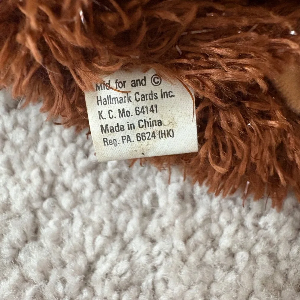 Hallmark Plush Reindeer Comet Sparkly Brown Soft Stuffed Animal‎ Red Collar